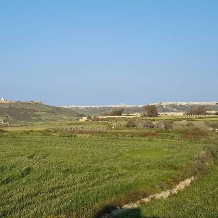 Farmhouse Villa With Large Pool And Garden In Gozo Għarb Екстериор снимка