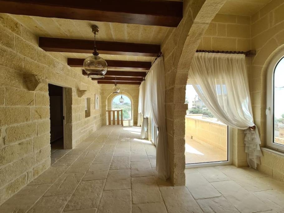 Farmhouse Villa With Large Pool And Garden In Gozo Għarb Екстериор снимка