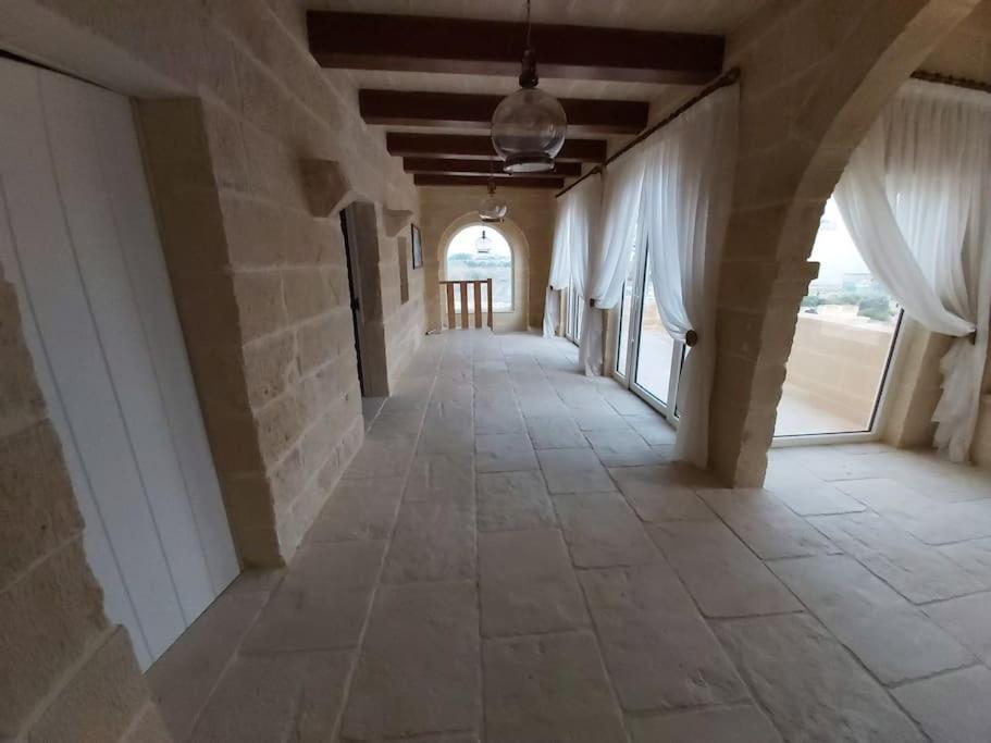 Farmhouse Villa With Large Pool And Garden In Gozo Għarb Екстериор снимка